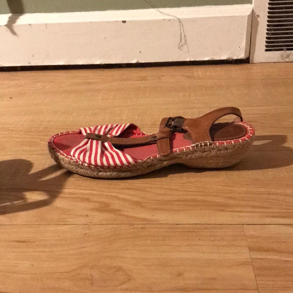 Sandals - Picture 2 of 2